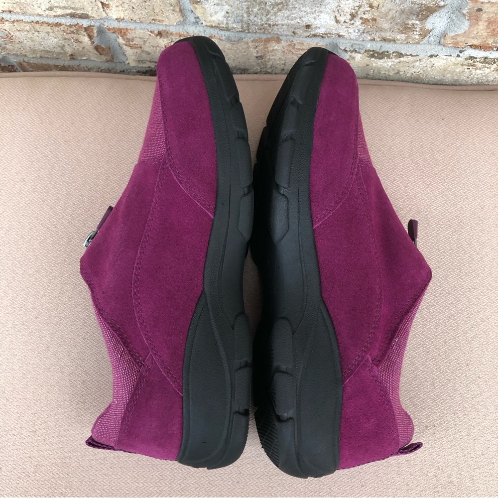 Lands’ End Women's All Weather Insulated Purple Suede Leather Zip Moc Shoes 11 - Picture 7 of 14
